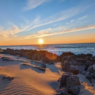 Vue Imprenable Sur Mer- La Perle De Pierre La Holiday home *